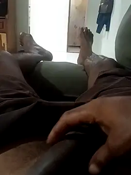 Snapshot of rodrig2107 chatting on 03-19-26, 12:05 rodrig2107 online show from 03-19-26, 12:05