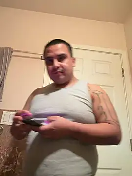 Snapshot of LA_cloudzzpnp chatting on 02-12-26, 06:35 LA cloudzzpnp online show from 02-12-26, 06:35