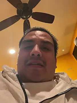 Snapshot of LA_cloudzzpnp chatting on 01-12-25, 08:46 LA cloudzzpnp online show from 01-12-25, 08:46