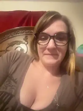 Snapshot of Kitty_DaCocks chatting on 10-08-25, 12:23 Kitty DaCocks online show from 10-08-25, 12:23