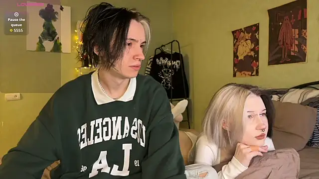 VeryRare TwinS online show from 11-18-25, 10:02