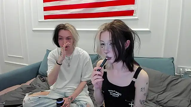 Snapshot of VeryRare_TwinS chatting on 06-01-26, 07:41 VeryRare TwinS online show from 06-01-26, 07:41