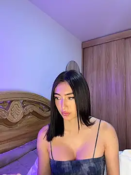 Maddy Jones online show from 06-09-26, 02:23