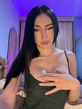 Snapshot of Maddy_Jones chatting on 01-07-26, 02:49 Maddy Jones online show from 01-07-26, 02:49