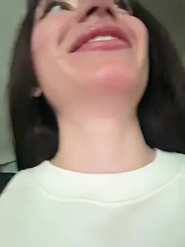 Snapshot of Maddy_Jones chatting on 02-20-25, 04:03 Maddy Jones online show from 02-20-25, 04:03