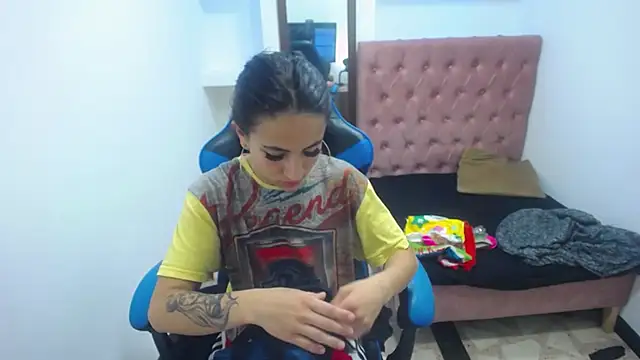 Anniee x online show from 03-13-25, 12:35