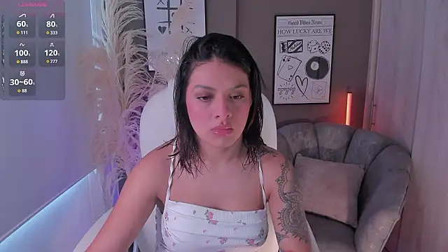 Snapshot of NiiaEvanss chatting on 02-28-26, 03:33 NiiaEvanss online show from 02-28-26, 03:33