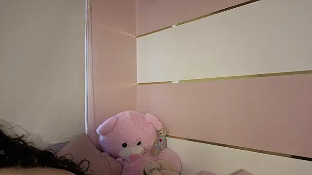 Charlotte  Miller online show from 10-28-25, 11:42