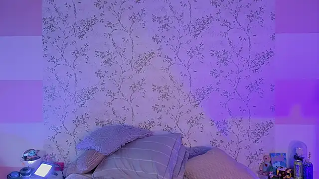 Charlotte  Miller online show from 04-07-26, 11:45