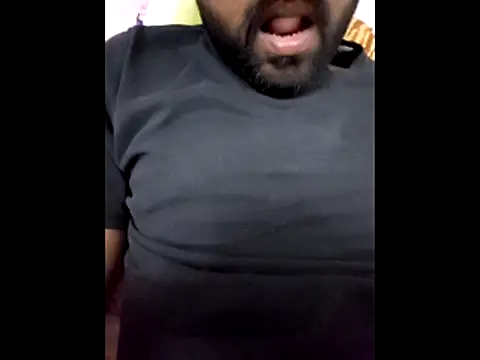 Snapshot of akshaybaroda chatting on 03-17-26, 05:49 akshaybaroda online show from 03-17-26, 05:49