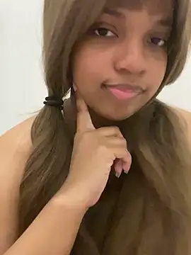 AwkwardJasminee online show from 01-06-26, 09:02