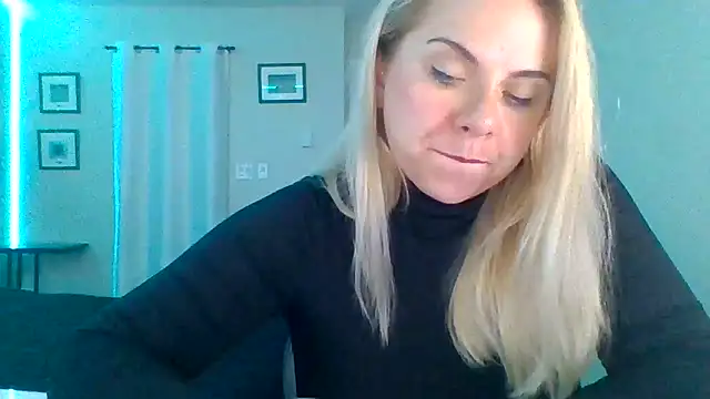 HappyIva online show from 10-13-25, 04:30