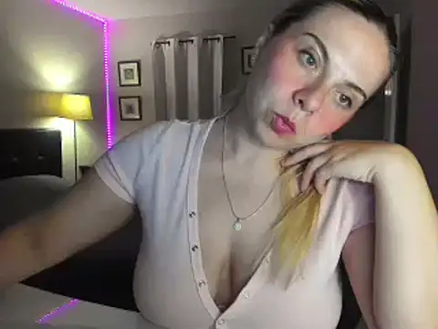 HappyIva online show from 09-20-25, 06:40