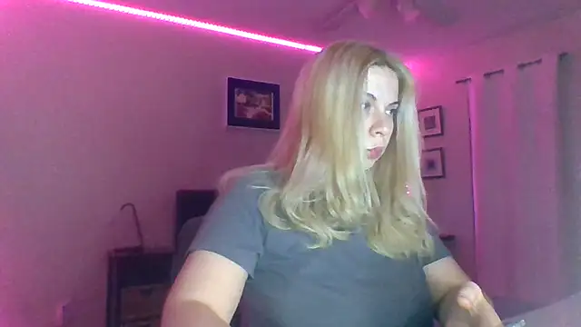 HappyIva online show from 12-02-25, 05:31