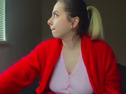 HappyIva online show from 02-16-25, 06:43