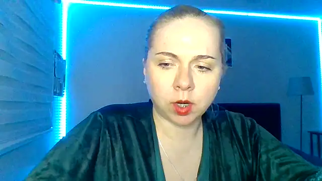 HappyIva online show from 11-23-25, 06:45