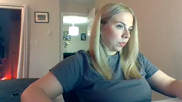 HappyIva online show from 11-02-25, 04:06