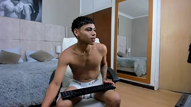 adam piarse01 online show from 10-13-25, 01:51