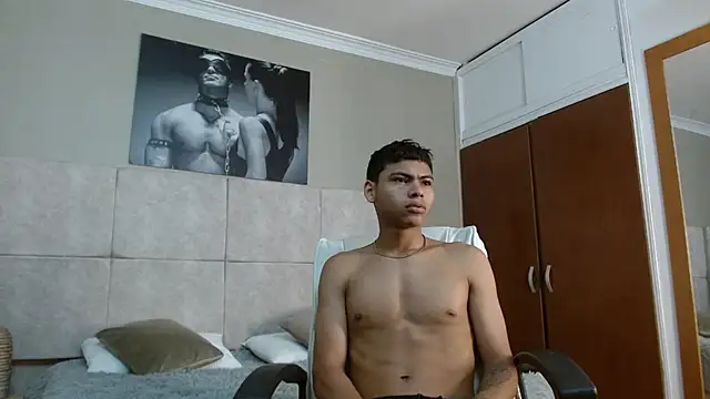 adam piarse01 online show from 09-19-25, 03:54