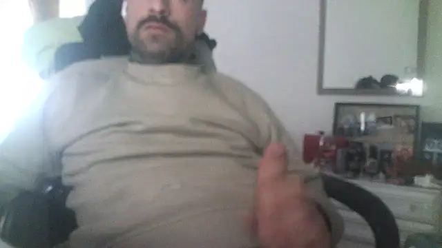 Snapshot of Patrickhound chatting on 02-17-25, 02:49 Patrickhound online show from 02-17-25, 02:49