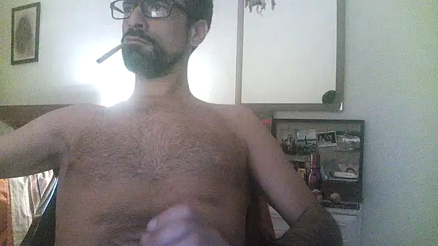 Snapshot of Patrickhound chatting on 09-13-25, 09:48 Patrickhound online show from 09-13-25, 09:48
