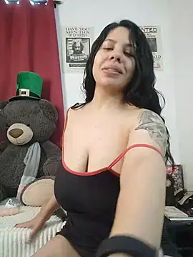 downsonMia online show from 04-12-26, 12:08