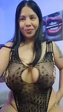 Snapshot of downsonMia chatting on 07-20-26, 11:12 downsonMia online show from 07-20-26, 11:12