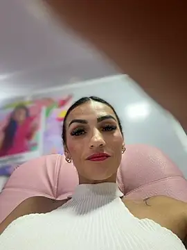 Samantha bigboobs online show from 02-10-26, 09:36