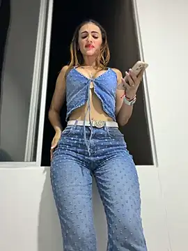 Samantha bigboobs online show from 04-12-26, 12:03