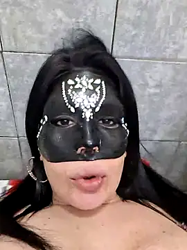 Snapshot of desyree89 chatting on 09-28-25, 04:19 desyree89 online show from 09-28-25, 04:19