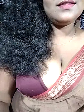 Snapshot of YERY_HOT chatting on 03-21-26, 04:44 YERY HOT online show from 03-21-26, 04:44