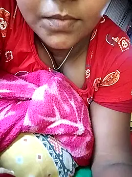 Snapshot of YERY_HOT chatting on 02-24-26, 06:36 YERY HOT online show from 02-24-26, 06:36