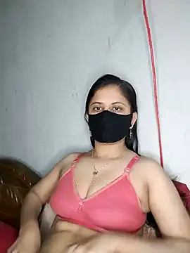 Snapshot of Hot_Nila chatting on 02-19-25, 02:55 Hot Nila online show from 02-19-25, 02:55