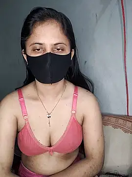 Snapshot of Hot_Nila chatting on 03-07-25, 02:04 Hot Nila online show from 03-07-25, 02:04