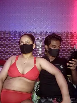 Hot Nila online show from 05-15-26, 03:59