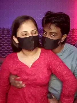 Hot Nila online show from 05-07-26, 03:44