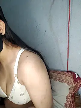 Snapshot of Hot_Nila chatting on 03-11-25, 02:42 Hot Nila online show from 03-11-25, 02:42