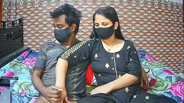 Hot Nila online show from 03-04-26, 03:47