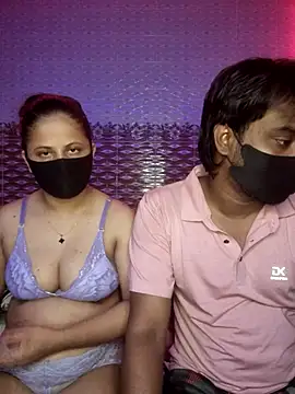 Snapshot of Hot_Nila chatting on 06-10-26, 02:35 Hot Nila online show from 06-10-26, 02:35