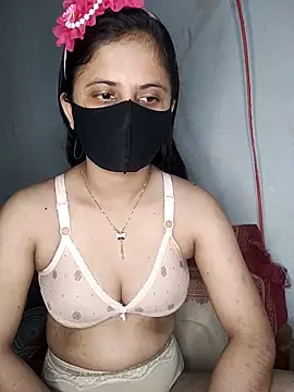 Snapshot of Hot_Nila chatting on 03-15-25, 02:24 Hot Nila online show from 03-15-25, 02:24