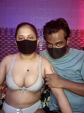 Hot Nila online show from 05-21-26, 02:53