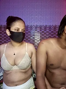 Hot Nila online show from 05-18-26, 02:44