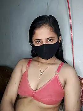 Snapshot of Hot_Nila chatting on 02-28-25, 03:15 Hot Nila online show from 02-28-25, 03:15