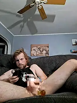 Snapshot of douchydan42 chatting on 09-26-25, 04:41 douchydan42 online show from 09-26-25, 04:41