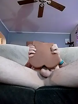 Snapshot of douchydan42 chatting on 11-25-25, 06:14 douchydan42 online show from 11-25-25, 06:14