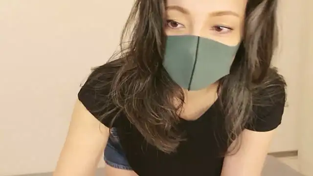 Snapshot of Mary-JP chatting on 06-07-26, 01:16 Mary-JP online show from 06-07-26, 01:16