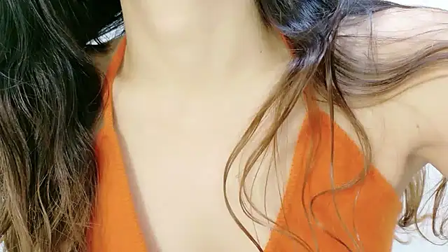 Mary-JP online show from 10-22-25, 04:34