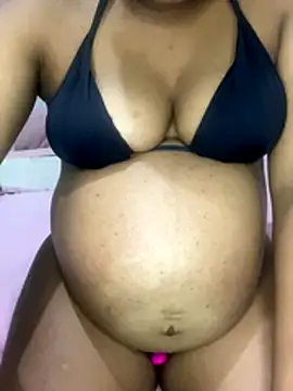 Mariaapimentinha online show from 12-16-25, 12:04