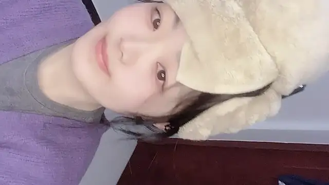 Koi-Serenac online show from 02-06-25, 10:25