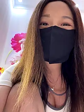 SSSniang- online show from 10-14-25, 12:28